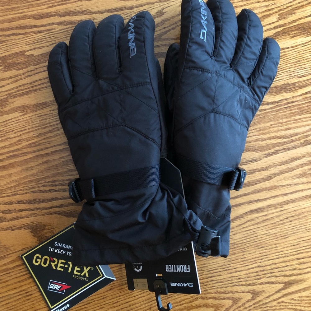 NWT Dakine Goretex Men’s Gloves